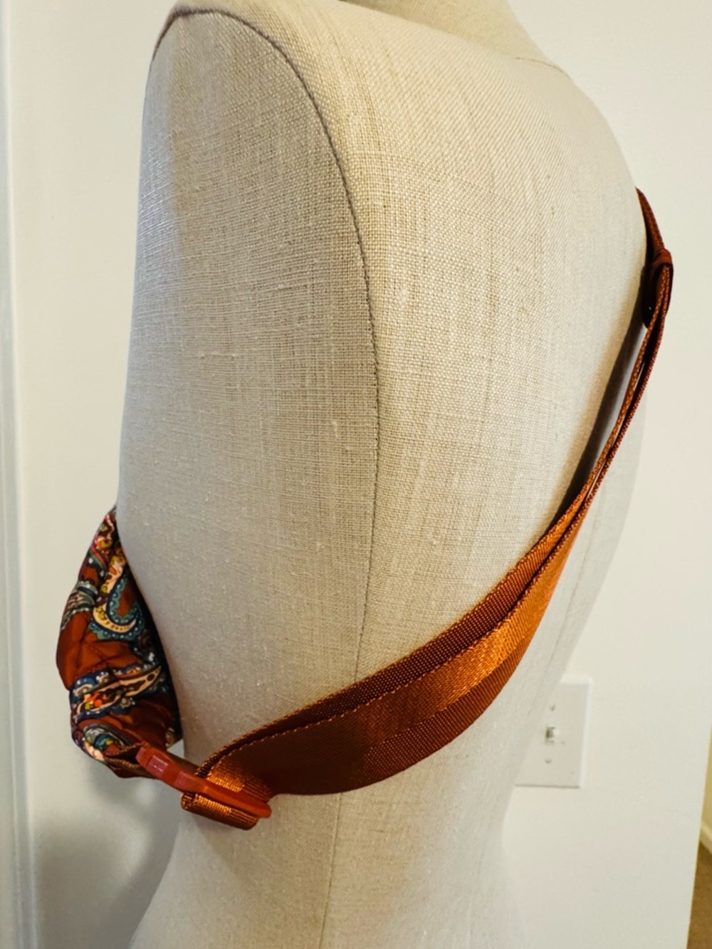 Vera Bradley Rust Orange Paisley Quilted Crossbody Belt Bag - Picture 4 of 4